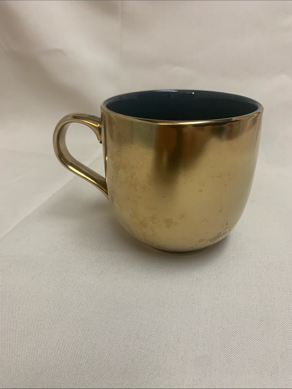 Gold Ceramic Coffee Mug - Elegant Metallic Finish